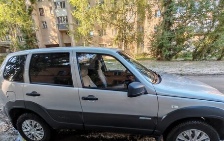 Chevrolet Niva I рестайлинг, 2012 год, 650 000 рублей, 5 фотография