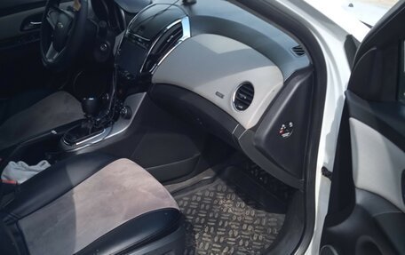 Chevrolet Cruze II, 2013 год, 725 000 рублей, 6 фотография