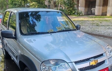 Chevrolet Niva I рестайлинг, 2012 год, 650 000 рублей, 4 фотография