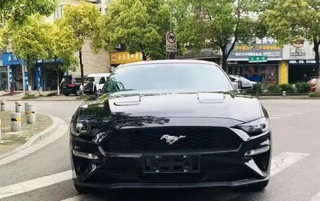 Ford Mustang VI рестайлинг, 2021 год, 2 500 000 рублей, 2 фотография