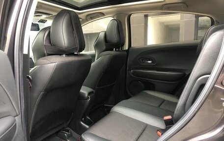 Honda Vezel, 2021 год, 1 250 100 рублей, 12 фотография