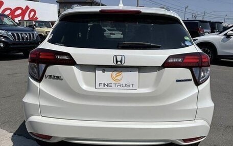 Honda Vezel, 2015 год, 1 283 000 рублей, 3 фотография