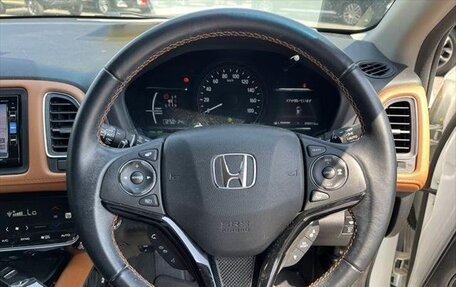 Honda Vezel, 2015 год, 1 283 000 рублей, 28 фотография