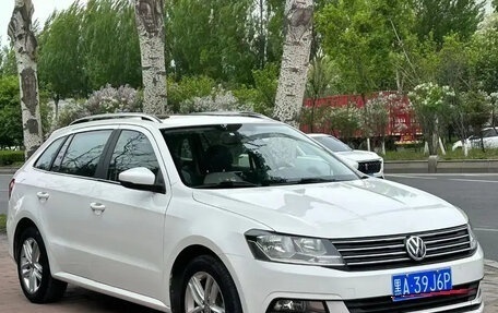 Volkswagen Lavida, 2015 год, 1 085 035 рублей, 3 фотография