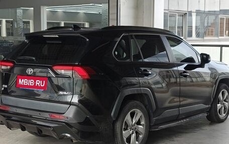 Toyota RAV4, 2021 год, 2 170 900 рублей, 4 фотография