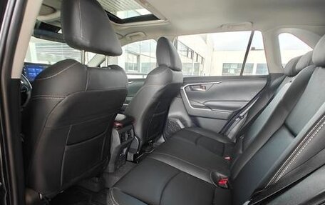 Toyota RAV4, 2021 год, 2 170 900 рублей, 12 фотография