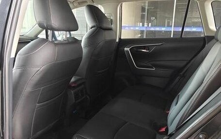 Toyota RAV4, 2021 год, 2 170 900 рублей, 11 фотография