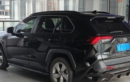 Toyota RAV4, 2021 год, 2 170 900 рублей, 6 фотография