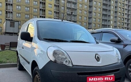 Renault Kangoo II рестайлинг, 2012 год, 600 000 рублей, 3 фотография