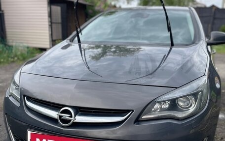 Opel Astra J, 2013 год, 790 000 рублей, 2 фотография