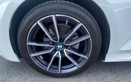 BMW 3 серия, 2022 год, 3 695 000 рублей, 15 фотография