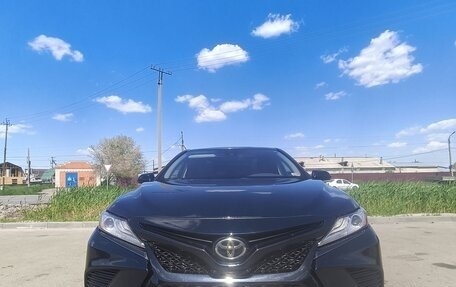Toyota Camry, 2019 год, 2 600 000 рублей, 6 фотография