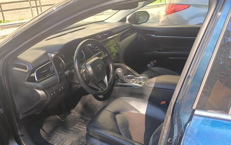 Toyota Camry, 2019 год, 2 600 000 рублей, 29 фотография