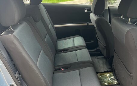Toyota Corolla Verso I, 2005 год, 970 000 рублей, 23 фотография