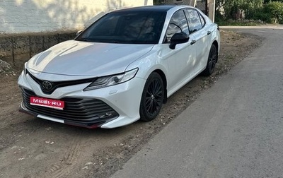 Toyota Camry, 2018 год, 2 690 000 рублей, 1 фотография