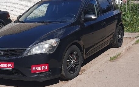 KIA cee'd I рестайлинг, 2010 год, 595 000 рублей, 2 фотография