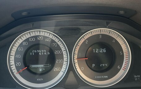 Volvo XC70 II рестайлинг, 2011 год, 1 550 000 рублей, 16 фотография