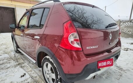 Renault Sandero I, 2012 год, 750 000 рублей, 2 фотография