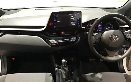 Toyota C-HR I рестайлинг, 2021 год, 1 350 888 рублей, 9 фотография