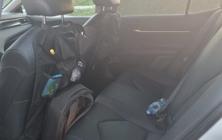 Toyota Camry, 2021 год, 2 630 000 рублей, 10 фотография