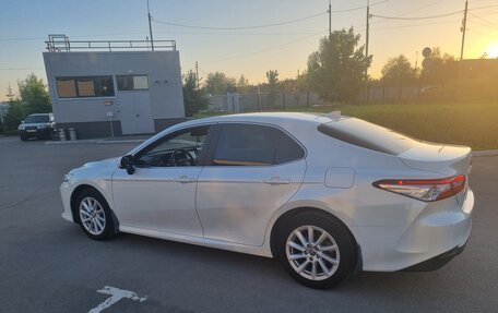 Toyota Camry, 2021 год, 2 630 000 рублей, 5 фотография
