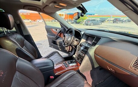 Infiniti QX70, 2014 год, 2 450 000 рублей, 9 фотография