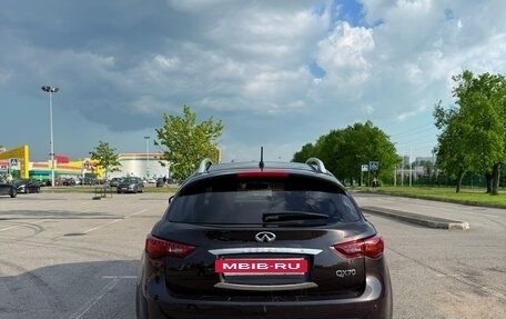 Infiniti QX70, 2014 год, 2 450 000 рублей, 6 фотография