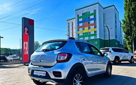Renault Sandero II рестайлинг, 2017 год, 850 000 рублей, 2 фотография