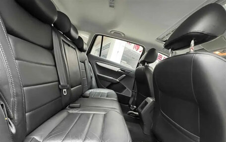 Volkswagen Lavida, 2015 год, 990 035 рублей, 16 фотография