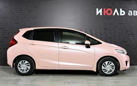 Honda Fit III, 2017 год, 1 350 000 рублей, 9 фотография