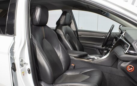 Toyota Camry, 2018 год, 2 590 000 рублей, 8 фотография