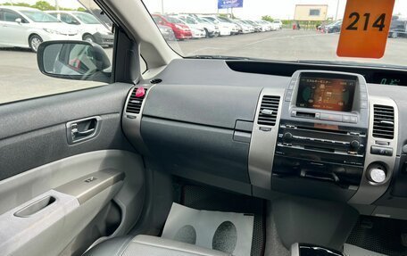 Toyota Prius, 2008 год, 859 000 рублей, 14 фотография