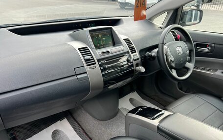 Toyota Prius, 2008 год, 859 000 рублей, 13 фотография