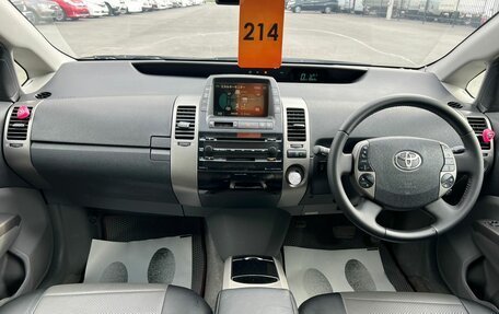 Toyota Prius, 2008 год, 859 000 рублей, 16 фотография