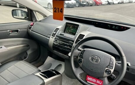 Toyota Prius, 2008 год, 859 000 рублей, 11 фотография