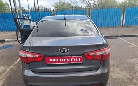 KIA Rio III рестайлинг, 2013 год, 830 000 рублей, 12 фотография