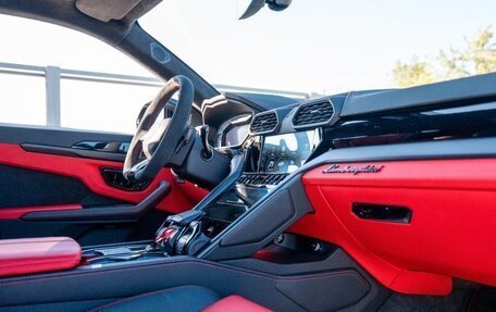 Lamborghini Urus I, 2021 год, 22 990 000 рублей, 17 фотография