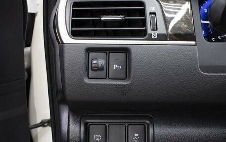 Toyota Camry, 2017 год, 1 990 000 рублей, 17 фотография