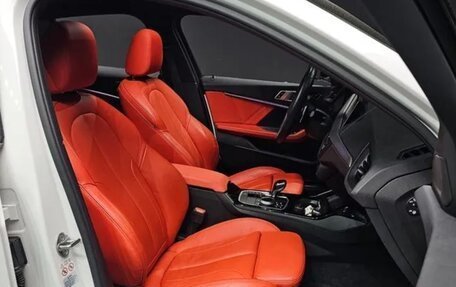 BMW 1 серия, 2021 год, 2 450 000 рублей, 6 фотография
