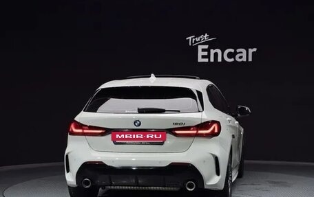 BMW 1 серия, 2021 год, 2 450 000 рублей, 4 фотография