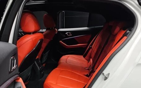 BMW 1 серия, 2021 год, 2 450 000 рублей, 20 фотография