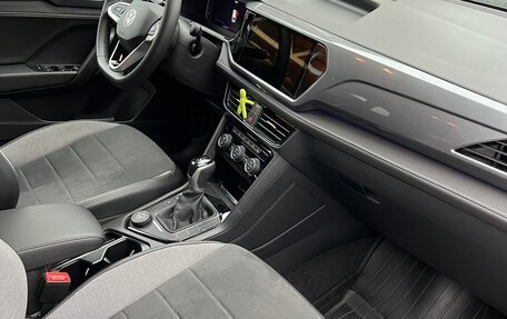 Volkswagen Taos, 2021 год, 3 200 000 рублей, 11 фотография