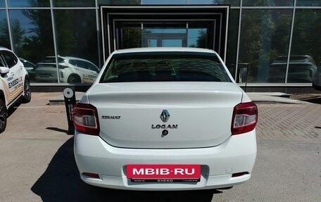 Renault Logan II, 2018 год, 950 000 рублей, 7 фотография