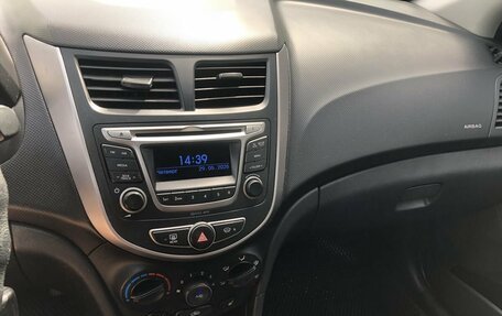 Hyundai Solaris II рестайлинг, 2014 год, 910 000 рублей, 13 фотография