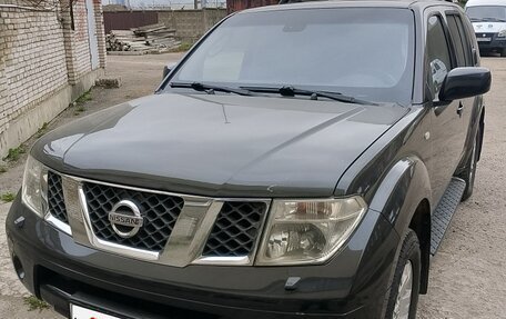 Nissan Pathfinder, 2007 год, 980 000 рублей, 1 фотография