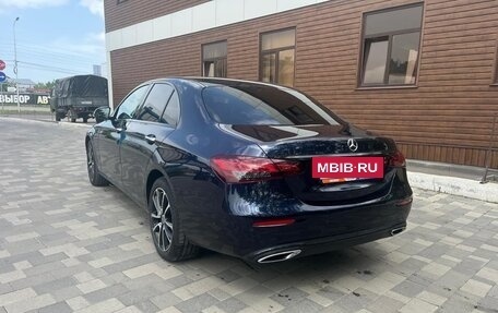 Mercedes-Benz E-Класс, 2022 год, 5 300 000 рублей, 4 фотография
