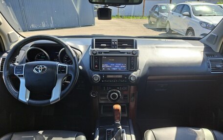 Toyota Land Cruiser Prado 150 рестайлинг 2, 2014 год, 3 550 000 рублей, 14 фотография