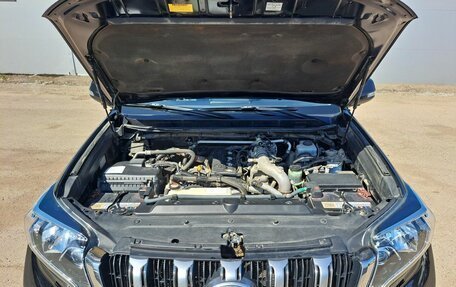 Toyota Land Cruiser Prado 150 рестайлинг 2, 2014 год, 3 550 000 рублей, 9 фотография