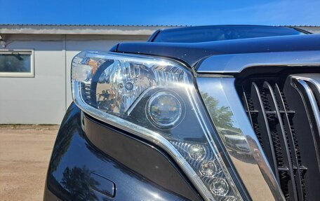 Toyota Land Cruiser Prado 150 рестайлинг 2, 2014 год, 3 550 000 рублей, 17 фотография