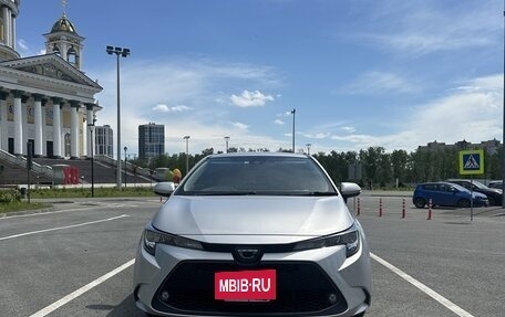 Toyota Corolla, 2021 год, 2 350 000 рублей, 2 фотография